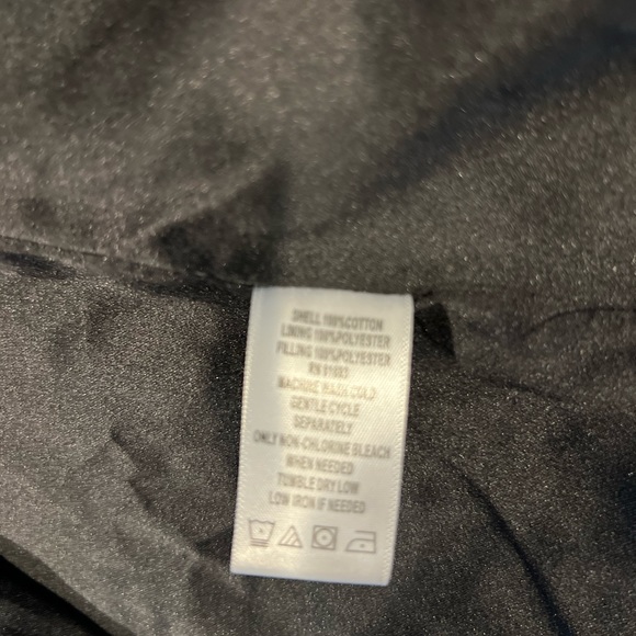 MWOT Isaac Mizrahi Live! Patterned quilted crop blazer. - Picture 6 of 10